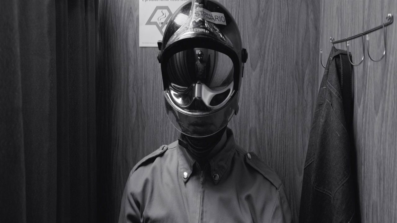 Backdrop for Eu Te Levo