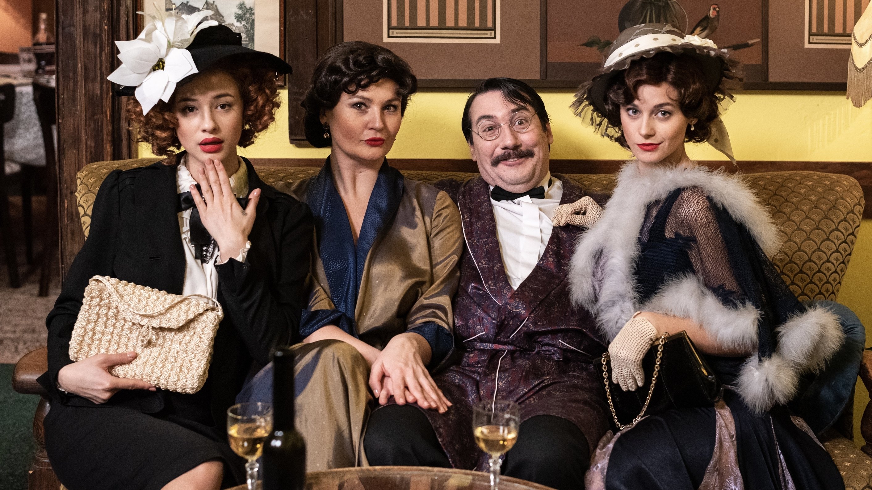 Backdrop for Pokoj za větrem