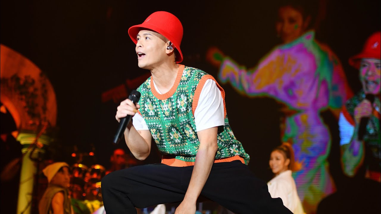 Backdrop for Justin Lo The First Moment Live 2022