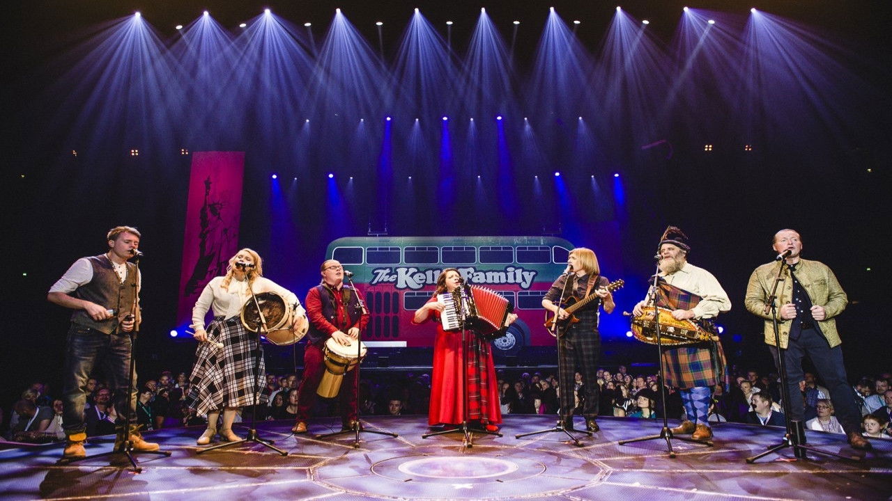 Backdrop for The Kelly Family - We Got Love - Live