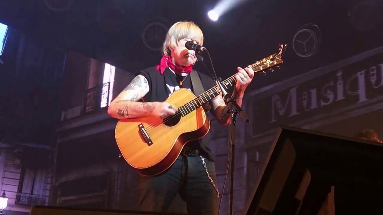 Backdrop for Renaud - Phénix Tour