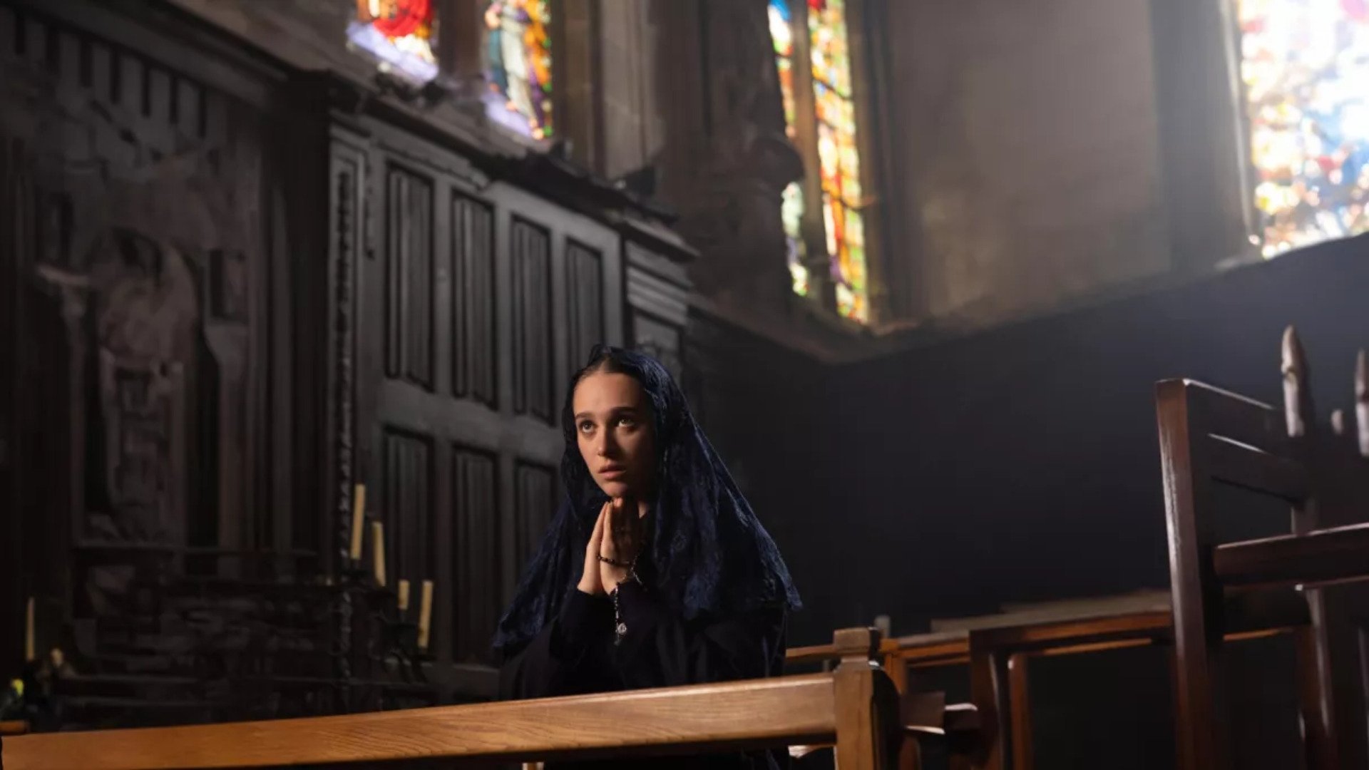 Backdrop for Bénie soit Sixtine