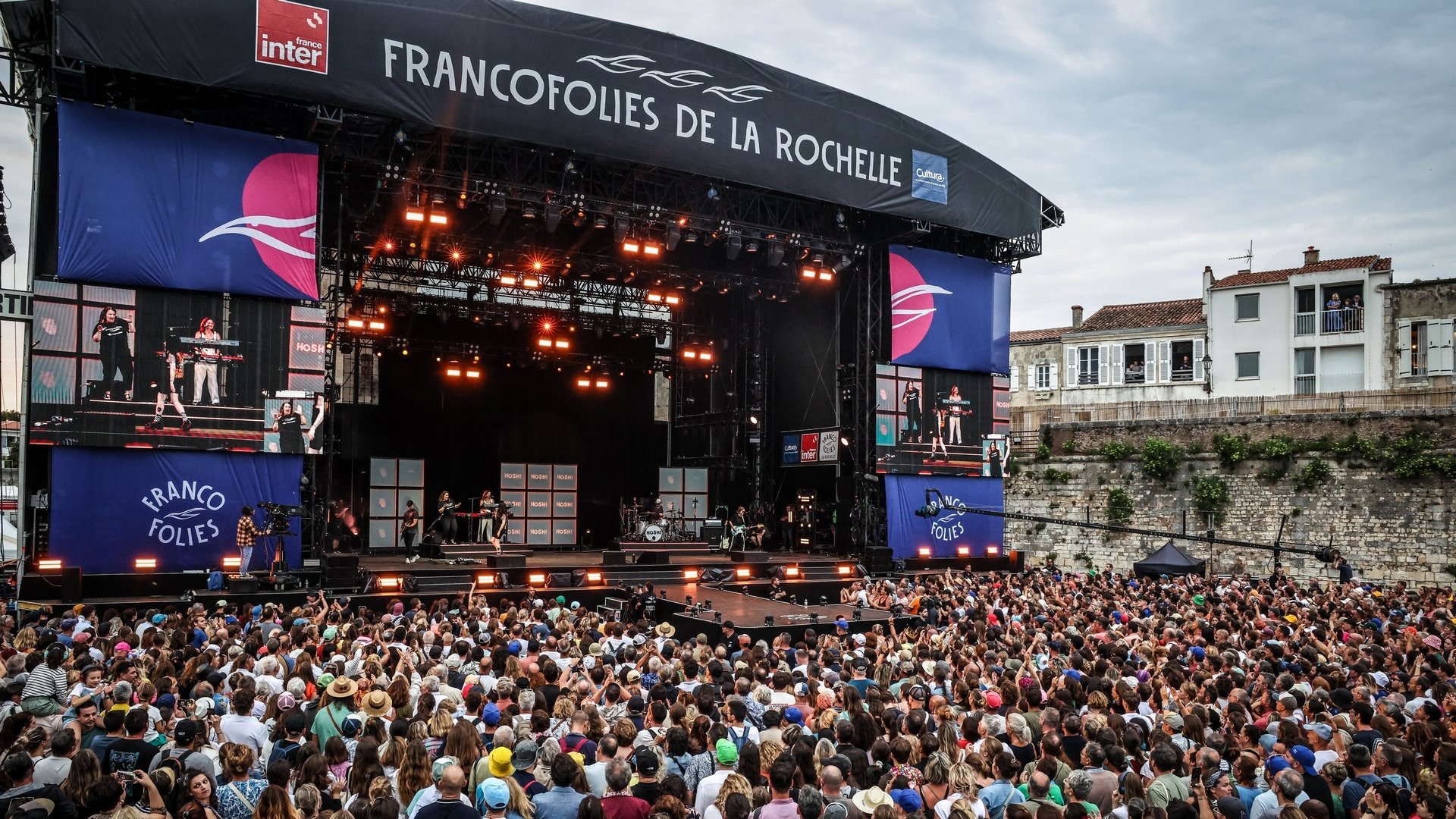 Backdrop for Hoshi aux Francofolies 2025