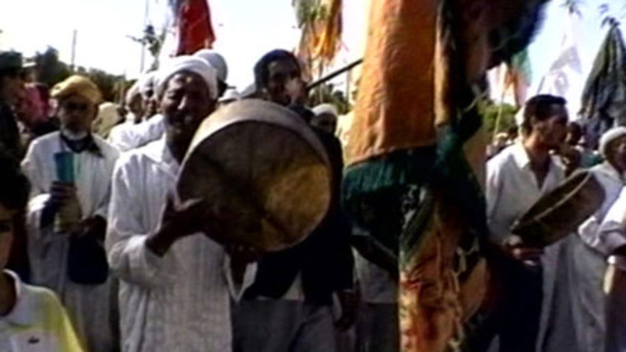 Backdrop for Boujad: A Nest in the Heat