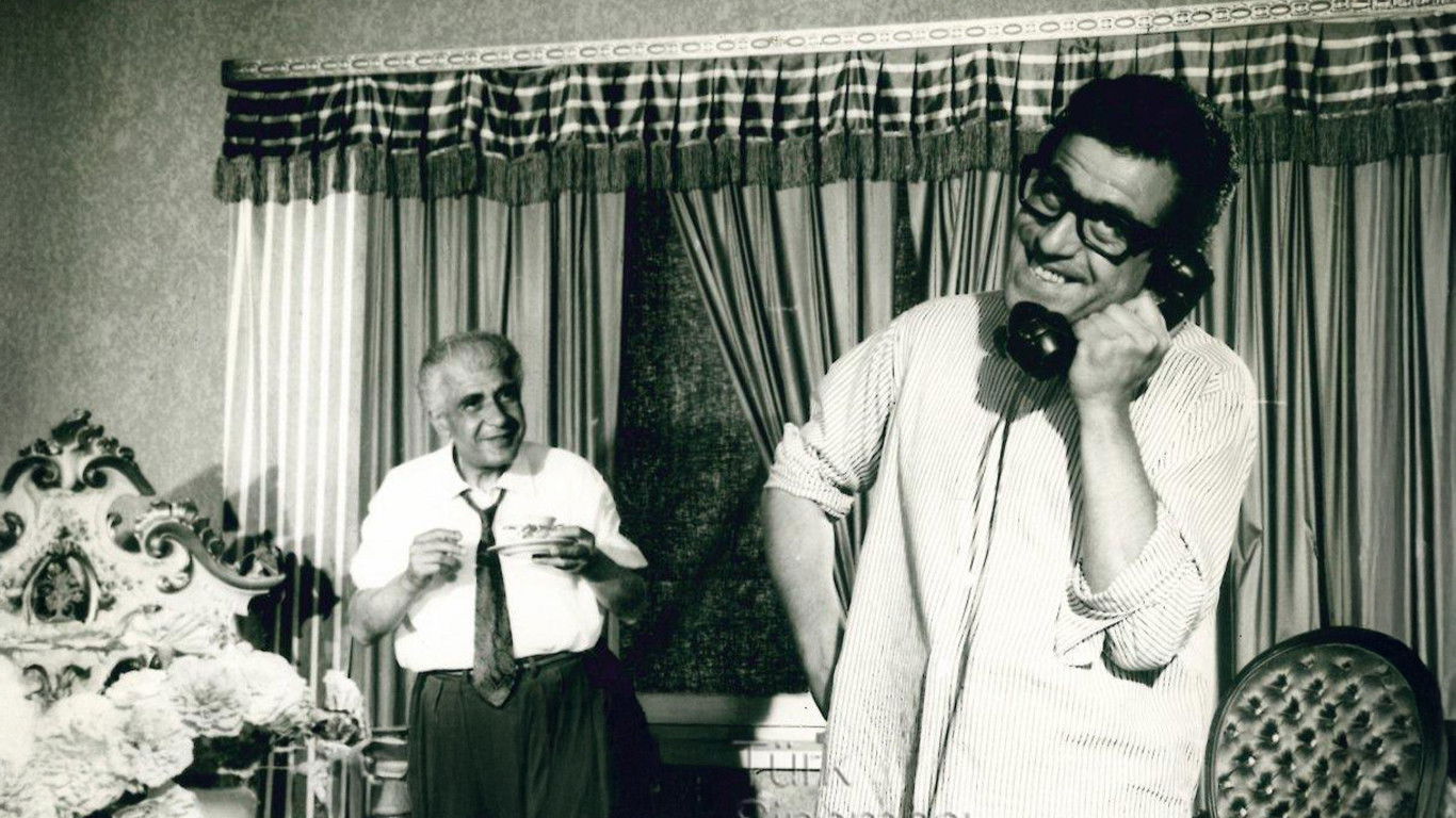 Backdrop for Bulunmaz Uşak