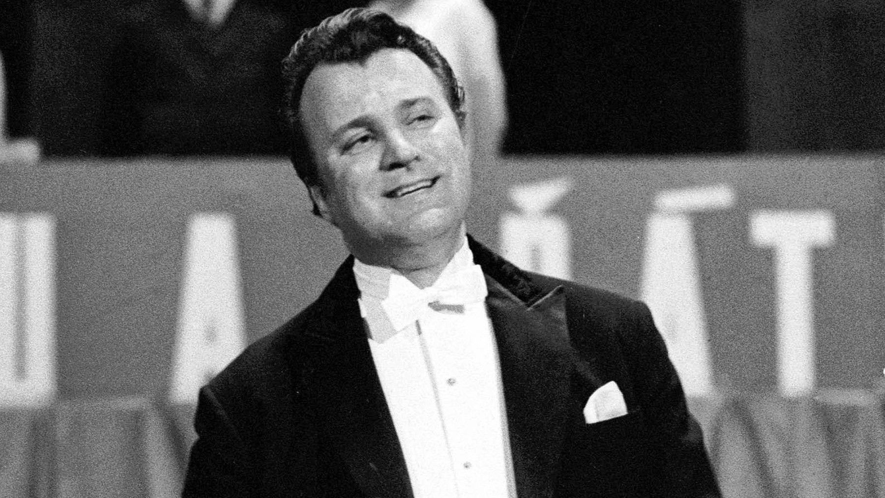 Backdrop for The World of Nicolai Gedda