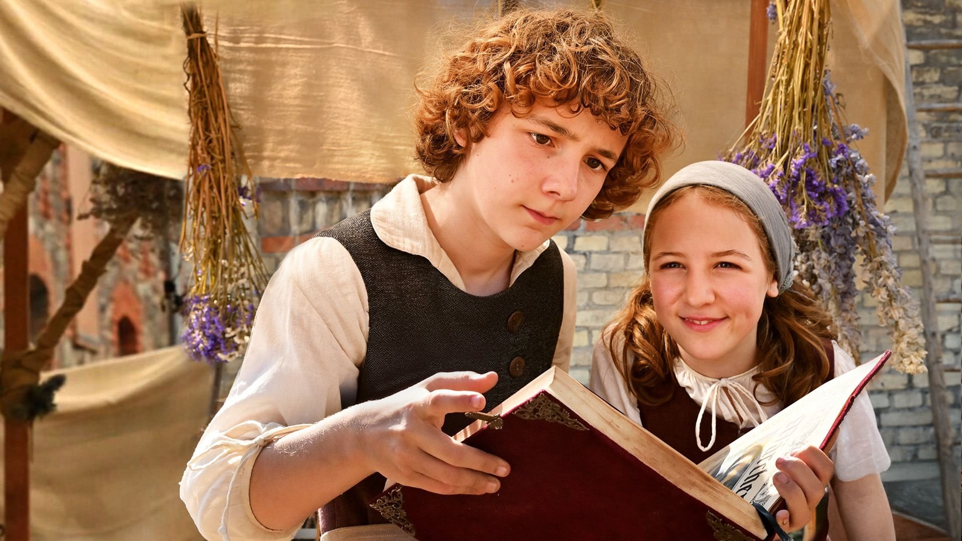 Backdrop for Das Märchen von der silbernen Brücke