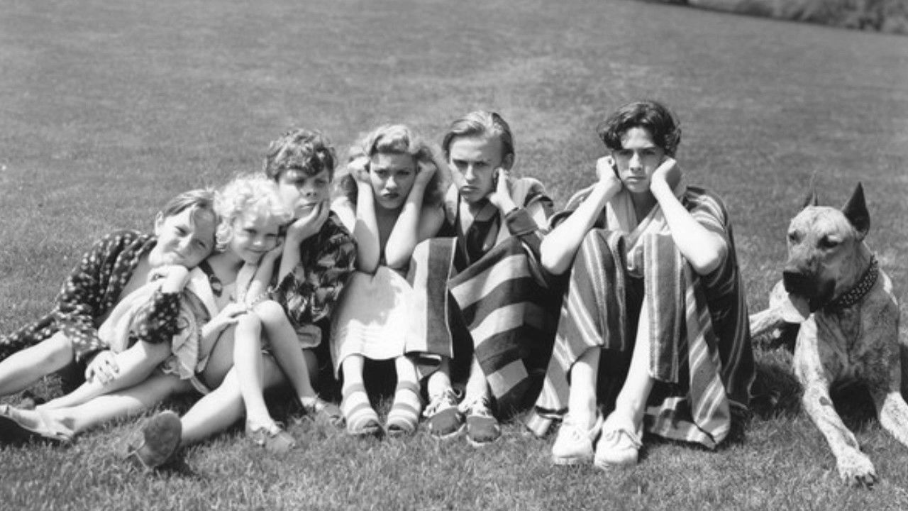 Backdrop for Five Little Peppers in Trouble