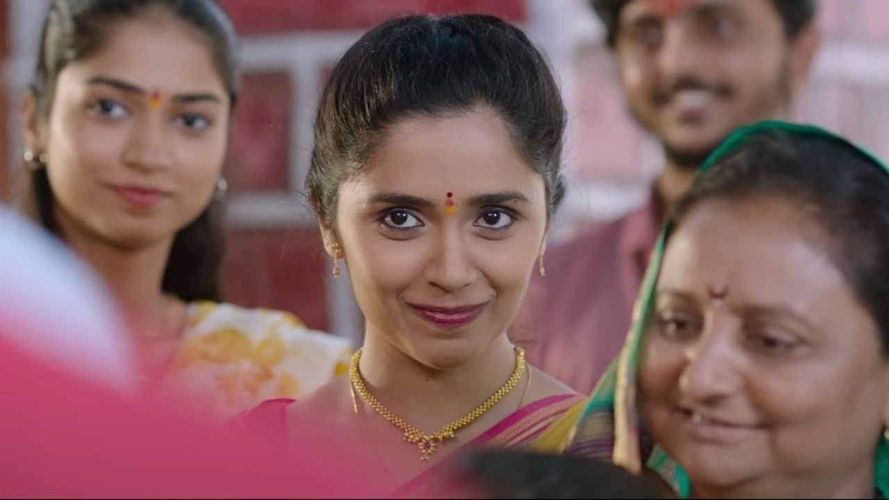 Backdrop for Baaplyok