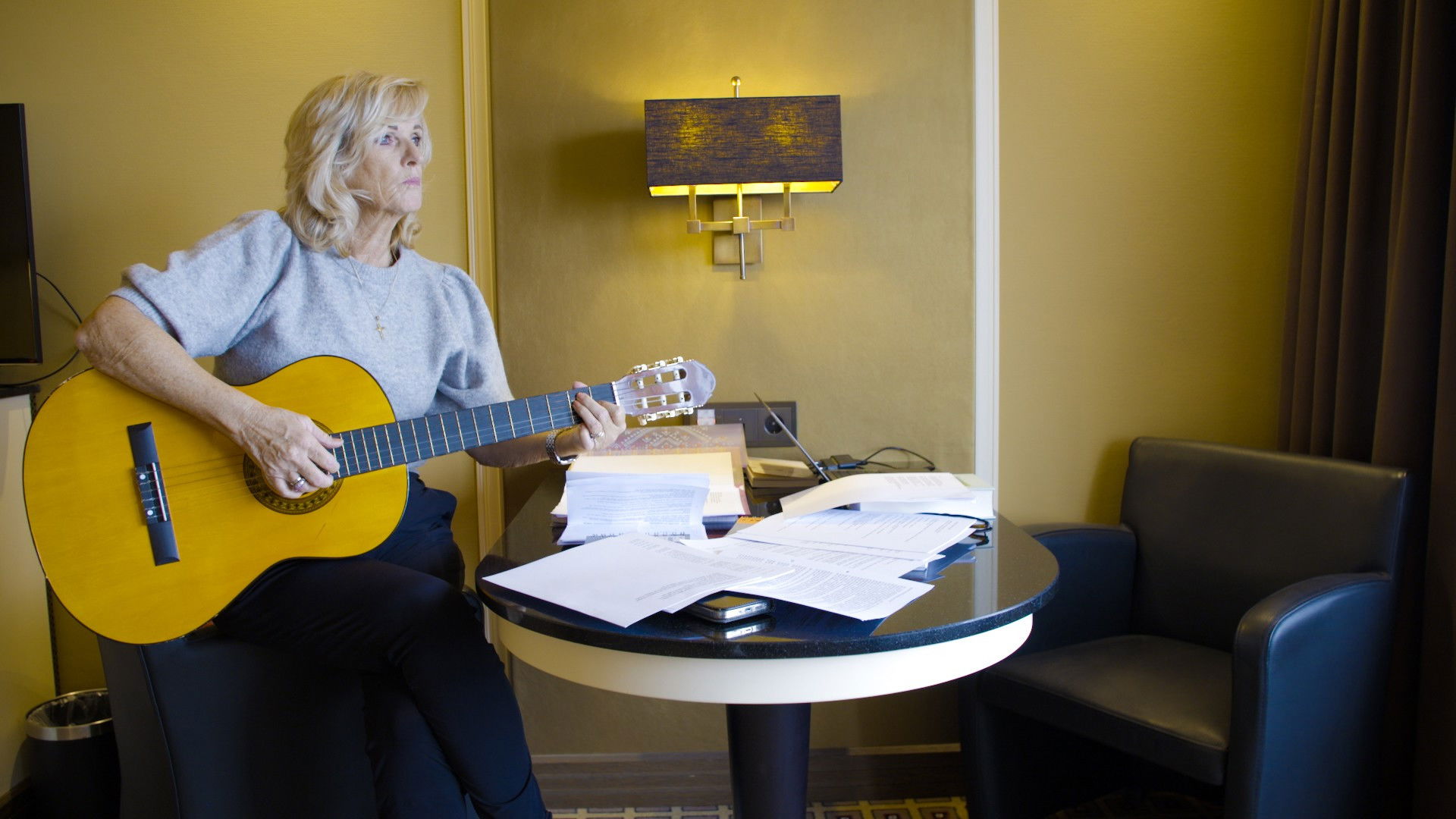 Backdrop for De Vele Gezichten Van Tineke Schouten