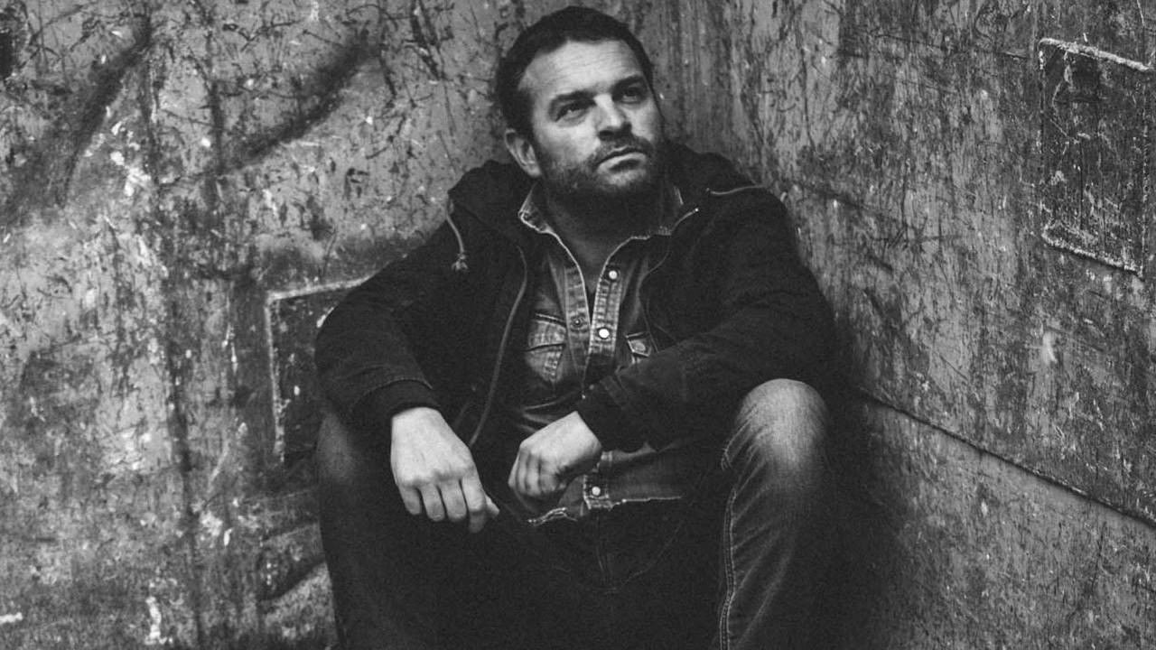 Backdrop for Adriaan Van den Hoof: Hoogspanning