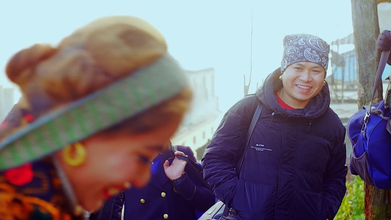 Backdrop for Oe Kale