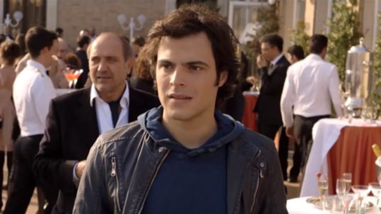 Backdrop for Baciato dal sole