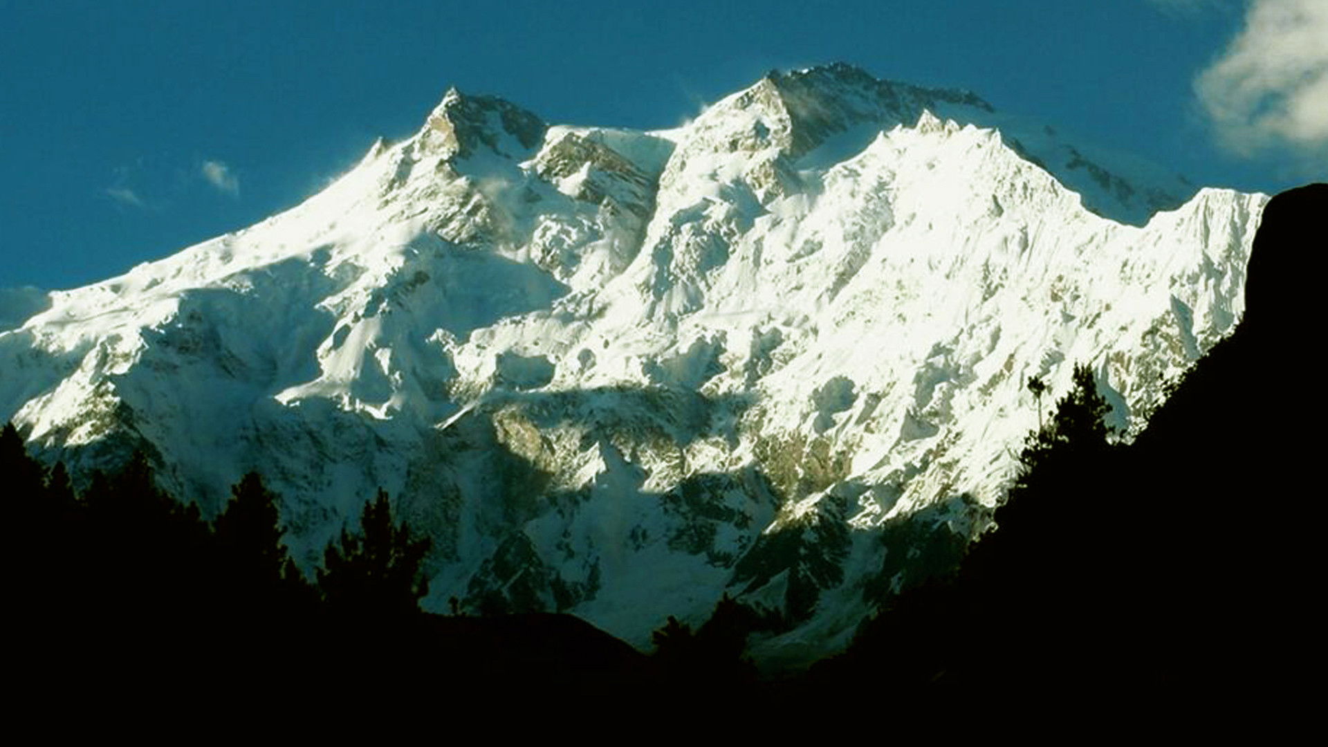 Backdrop for Nanga Parbat 80, La revanche de futur