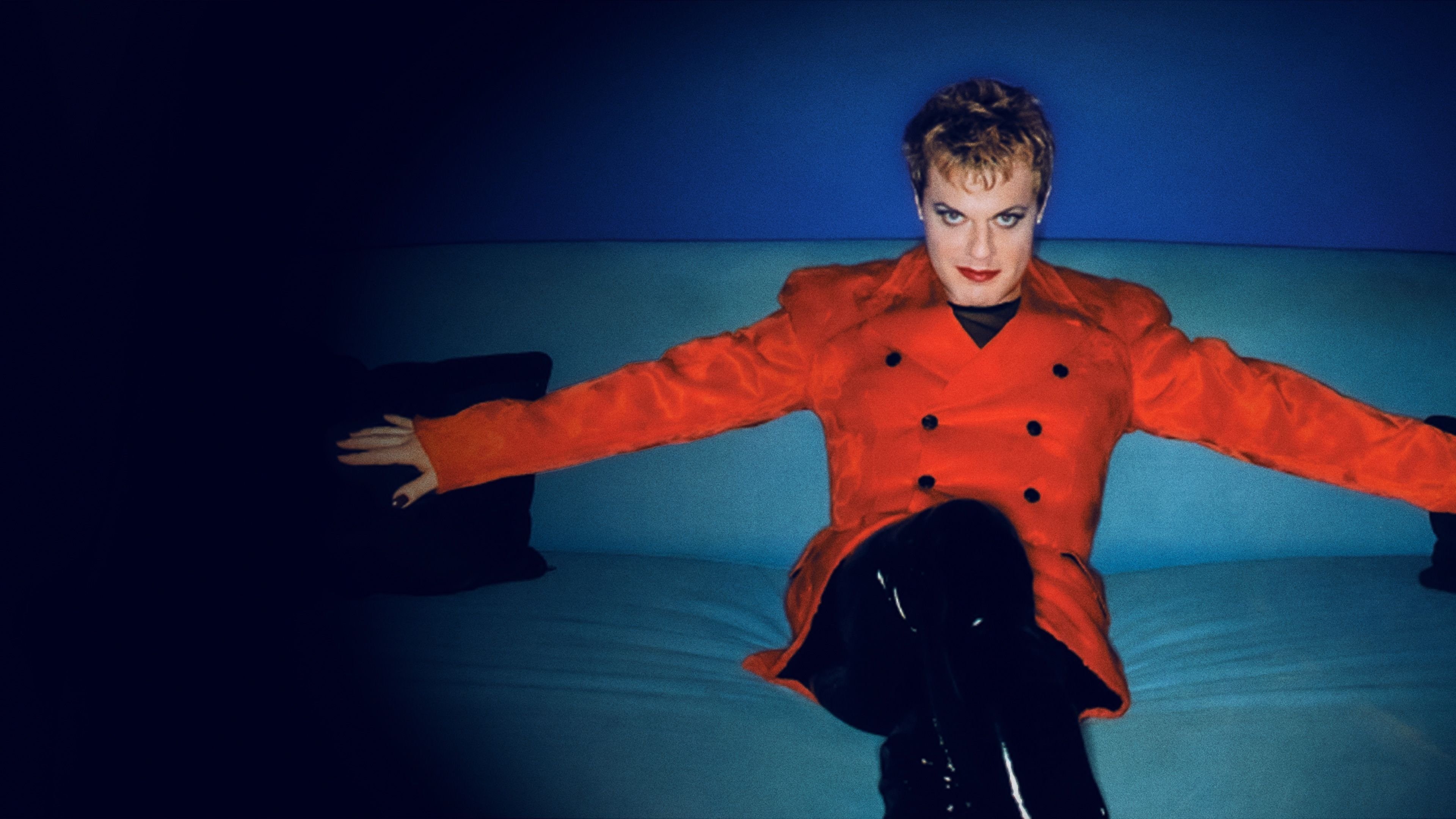 Backdrop for Eddie Izzard: Definite Article