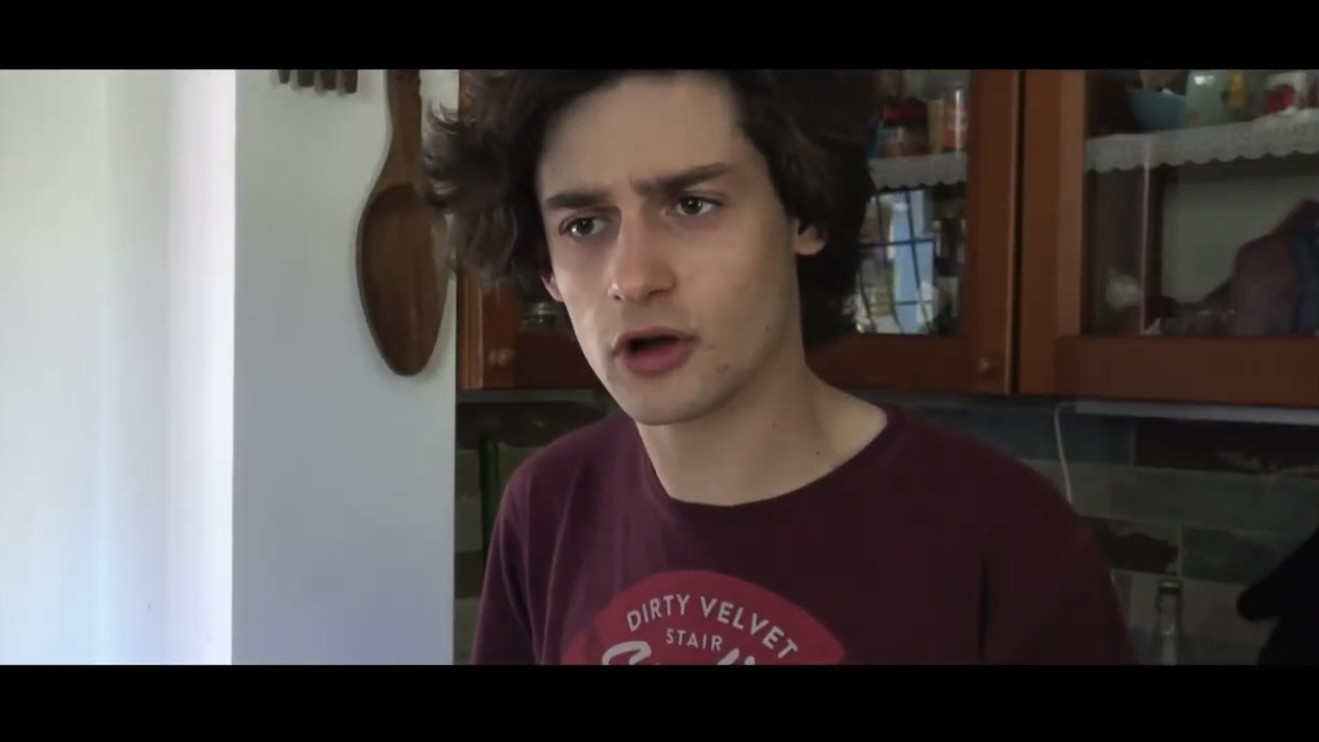 Backdrop for LA QUESTIONE È CHIUSA