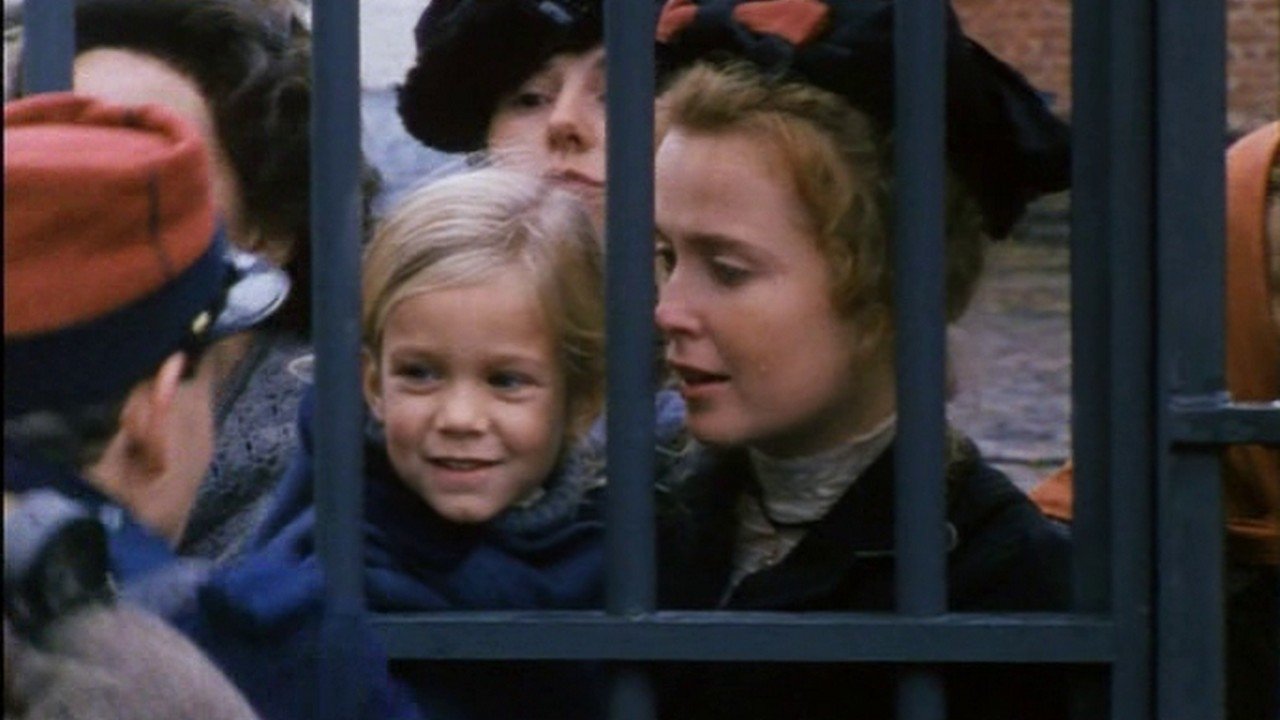 Backdrop for Le Pantalon