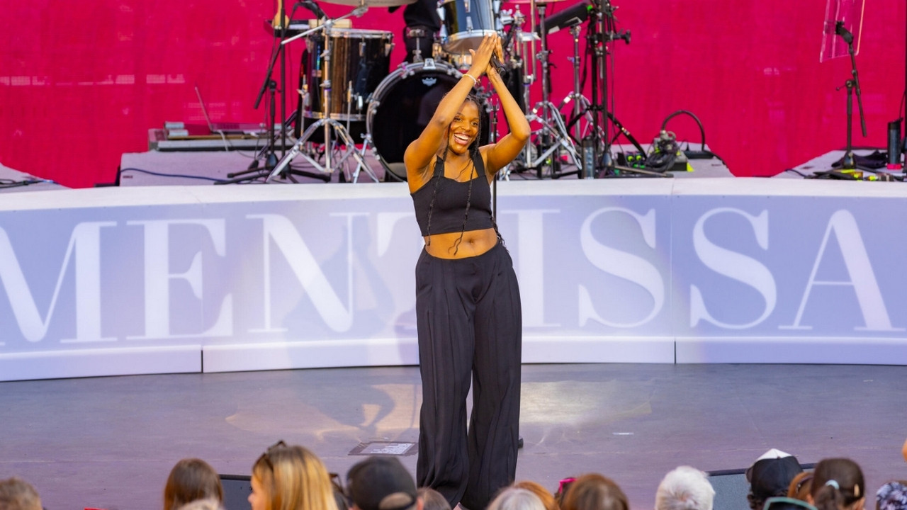 Backdrop for Mentissa - Les Estivales de Culturebox 2024