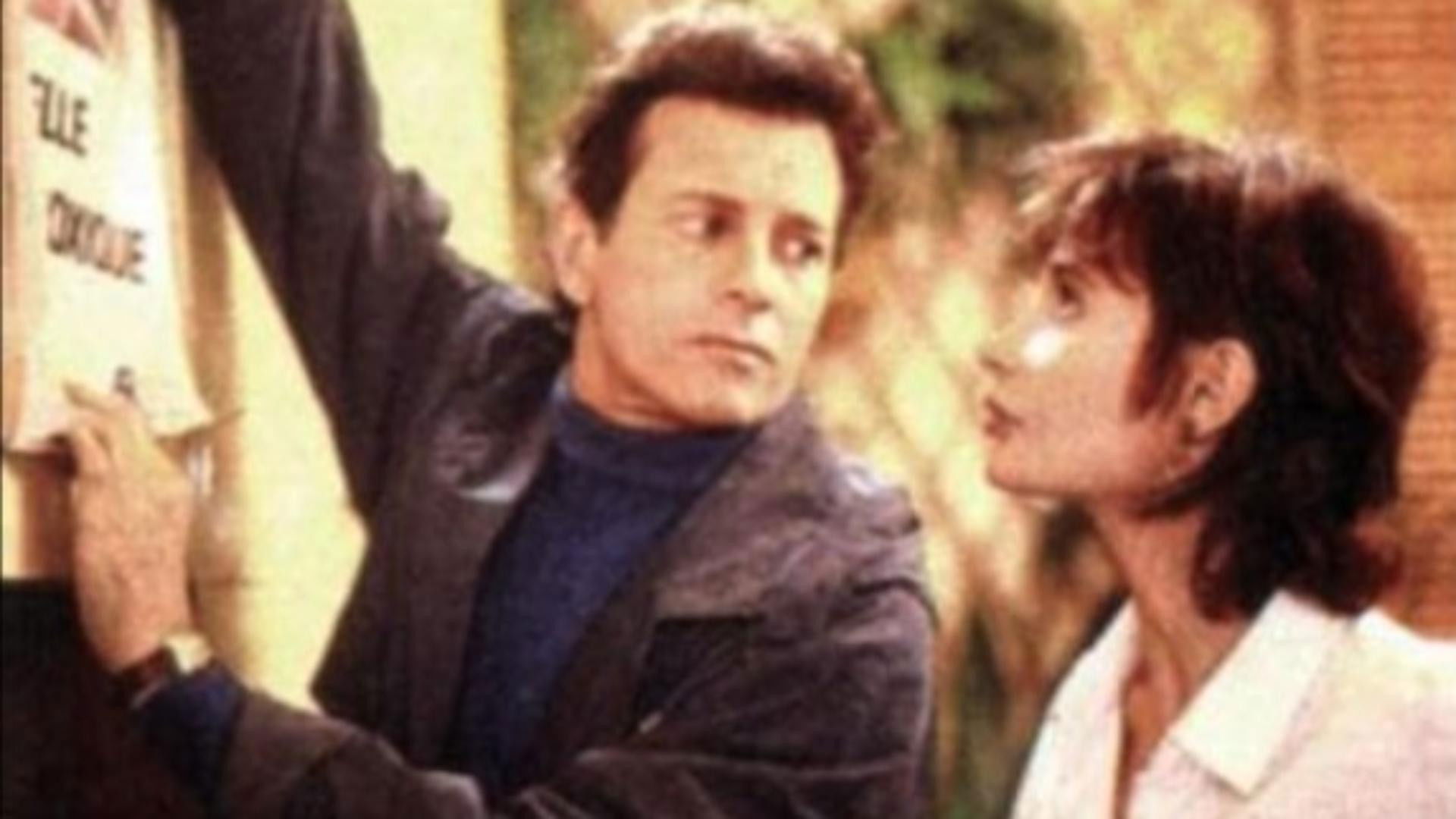 Backdrop for L'impossible Monsieur Papa