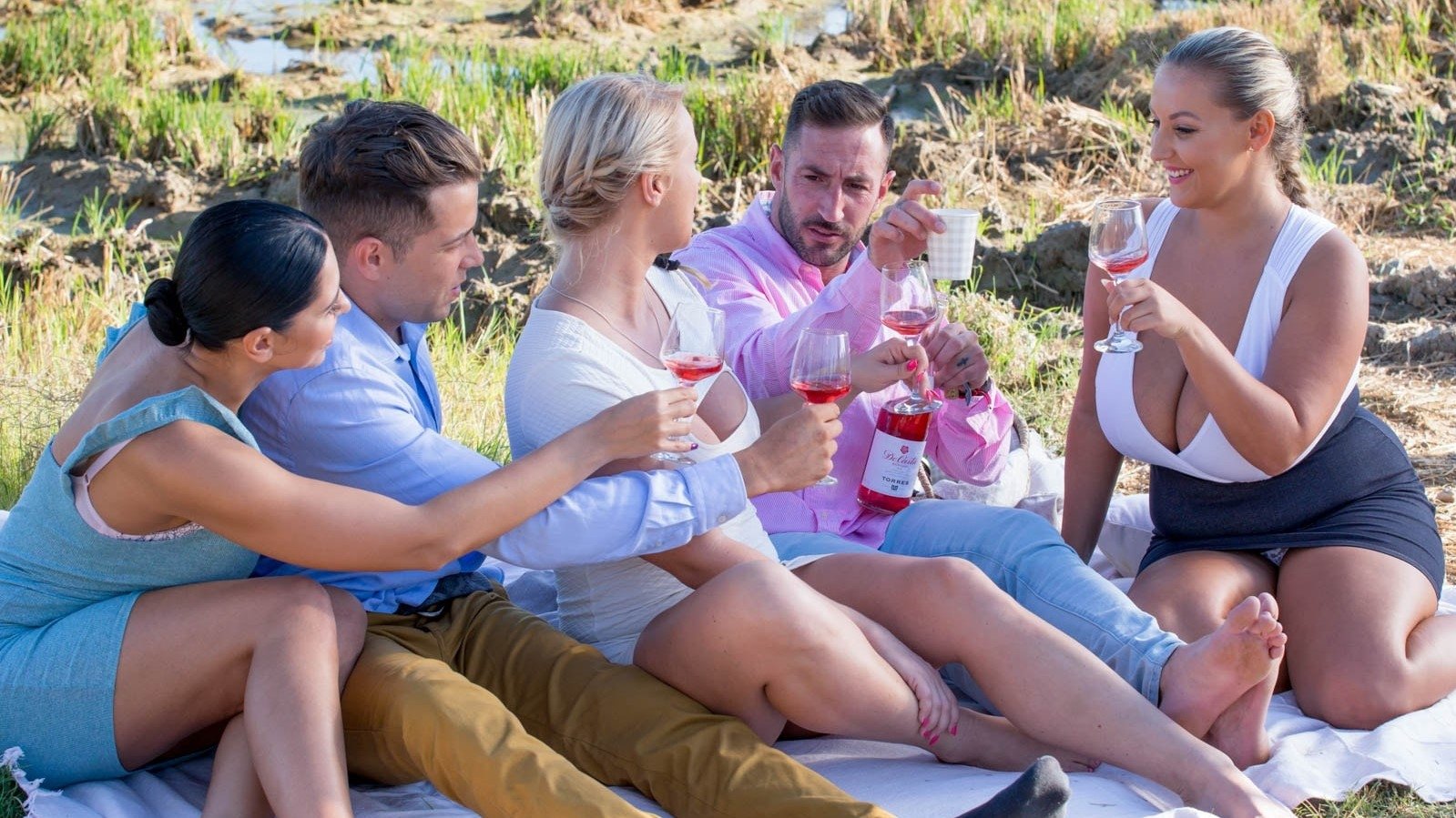 Backdrop for Curvy Chicks on Cycles