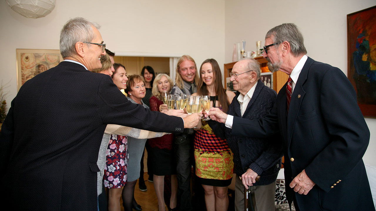 Backdrop for Narozeni 1918 – viděno šesti