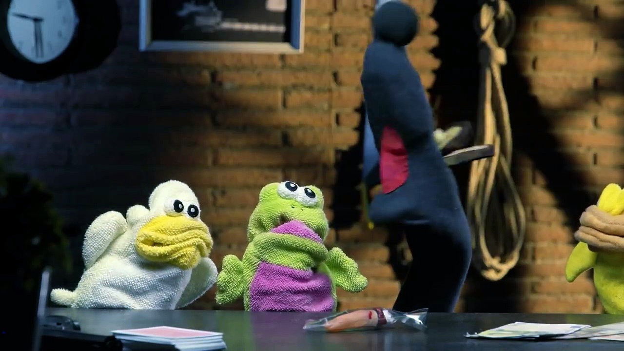 Backdrop for Pupazzo criminale - La serie