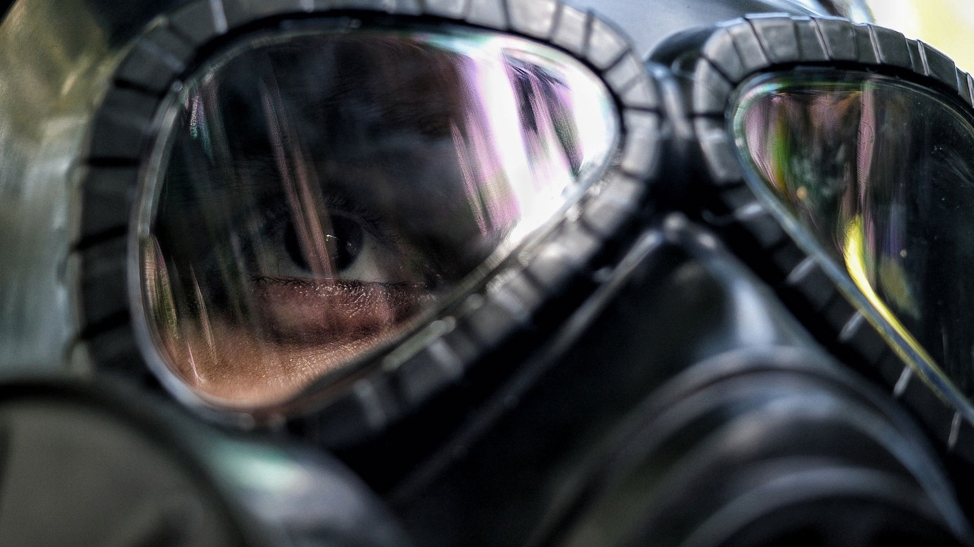 Backdrop for La Fin d'un monde