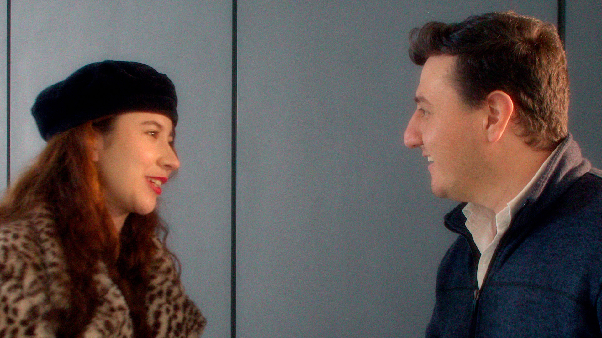 Backdrop for En el Fondo, es Falso