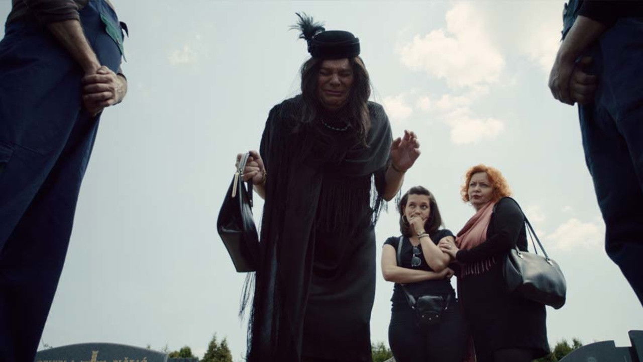 Backdrop for The Avalanche