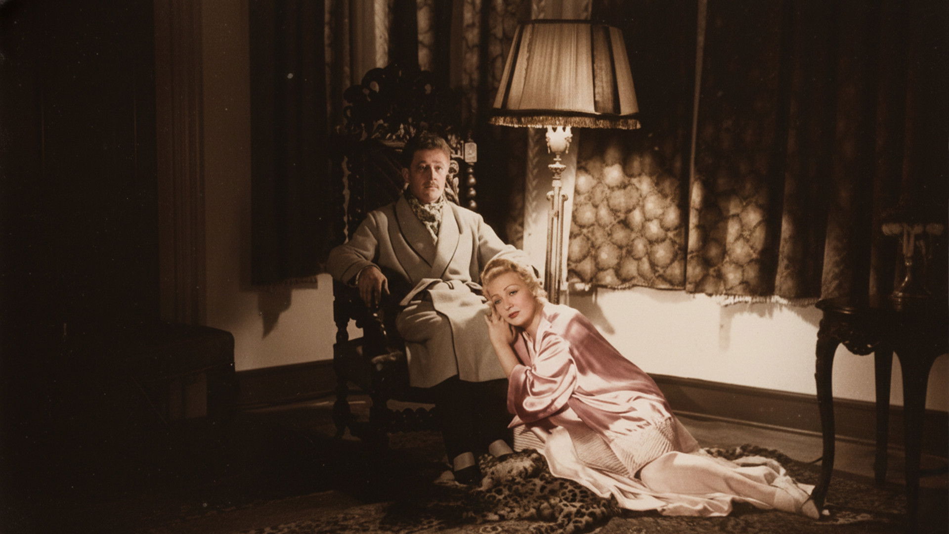 Backdrop for İlk Ve Son