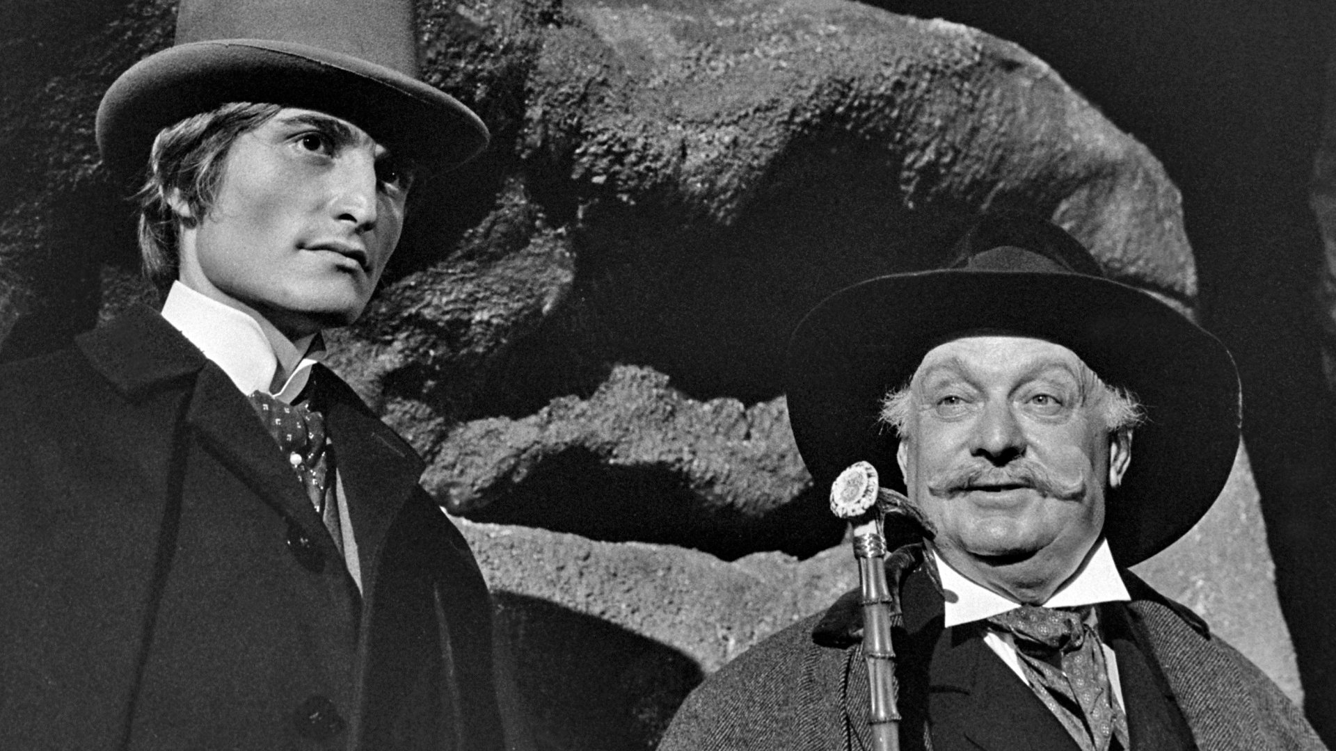 Backdrop for Le Voyageur des siècles