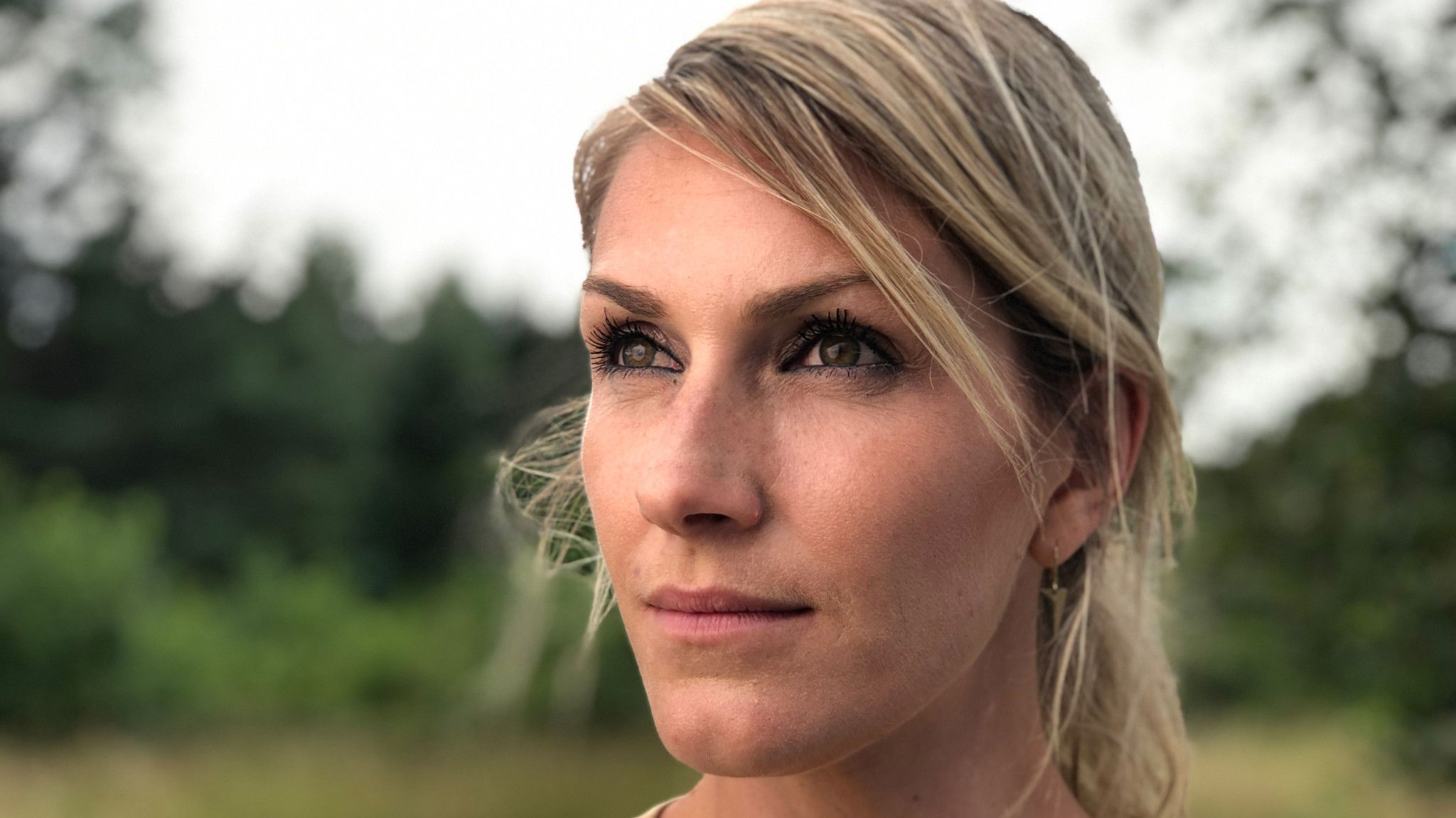 Backdrop for Guerrières