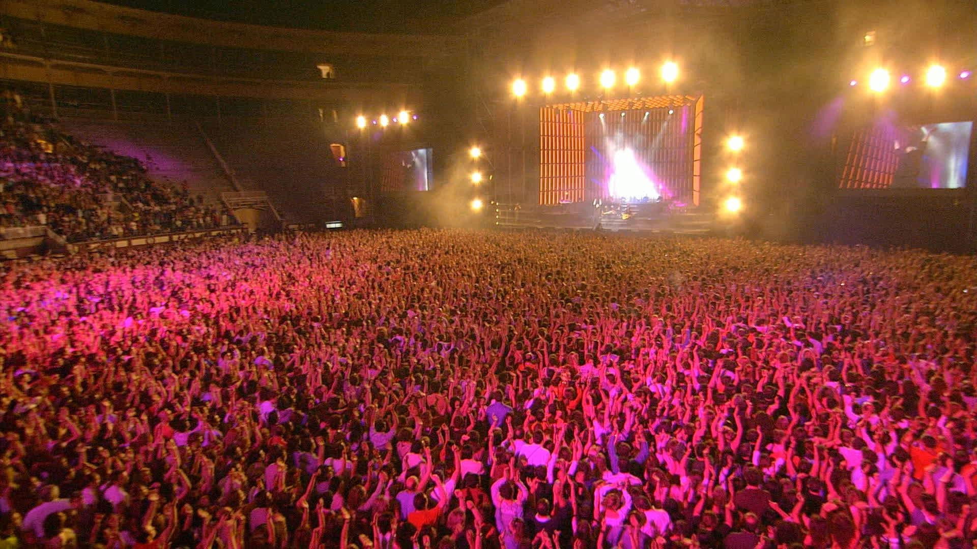 Backdrop for Miguel Bosé: Papitour