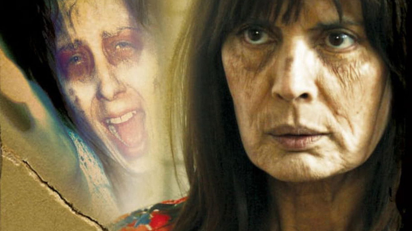 Backdrop for Kabuslar Evi: Çizgisiz Zamanlar