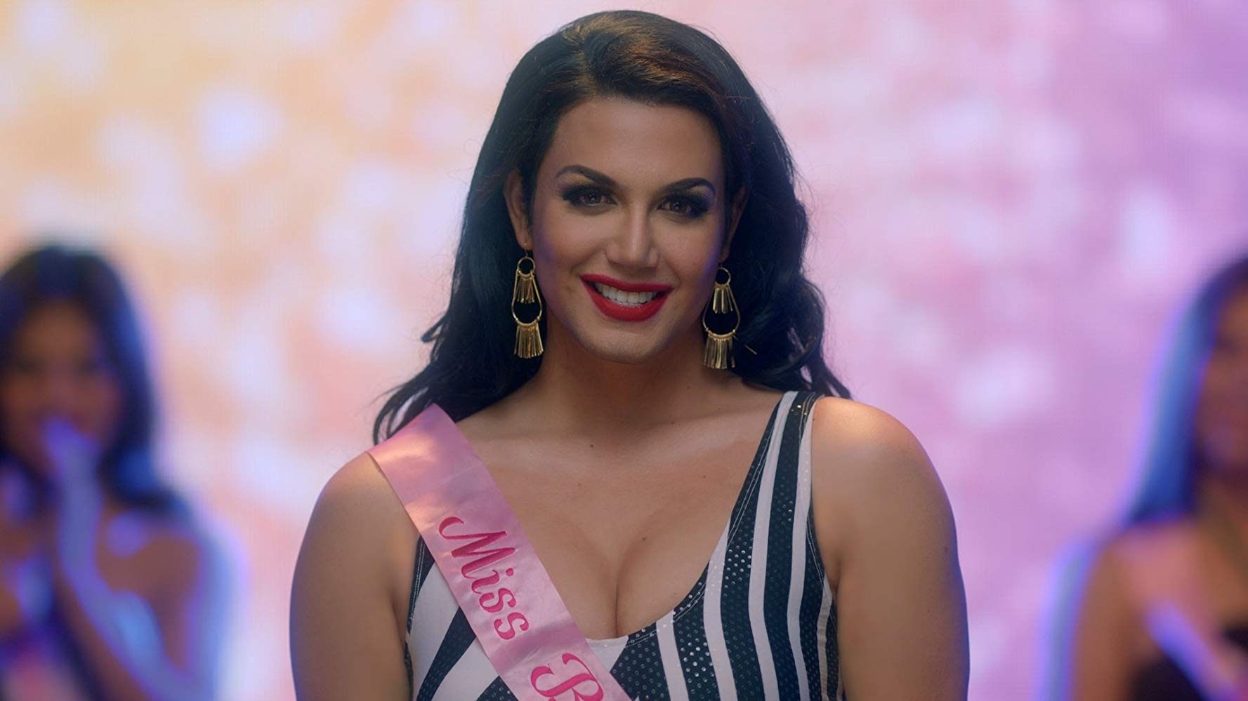 Backdrop for Die Beautiful