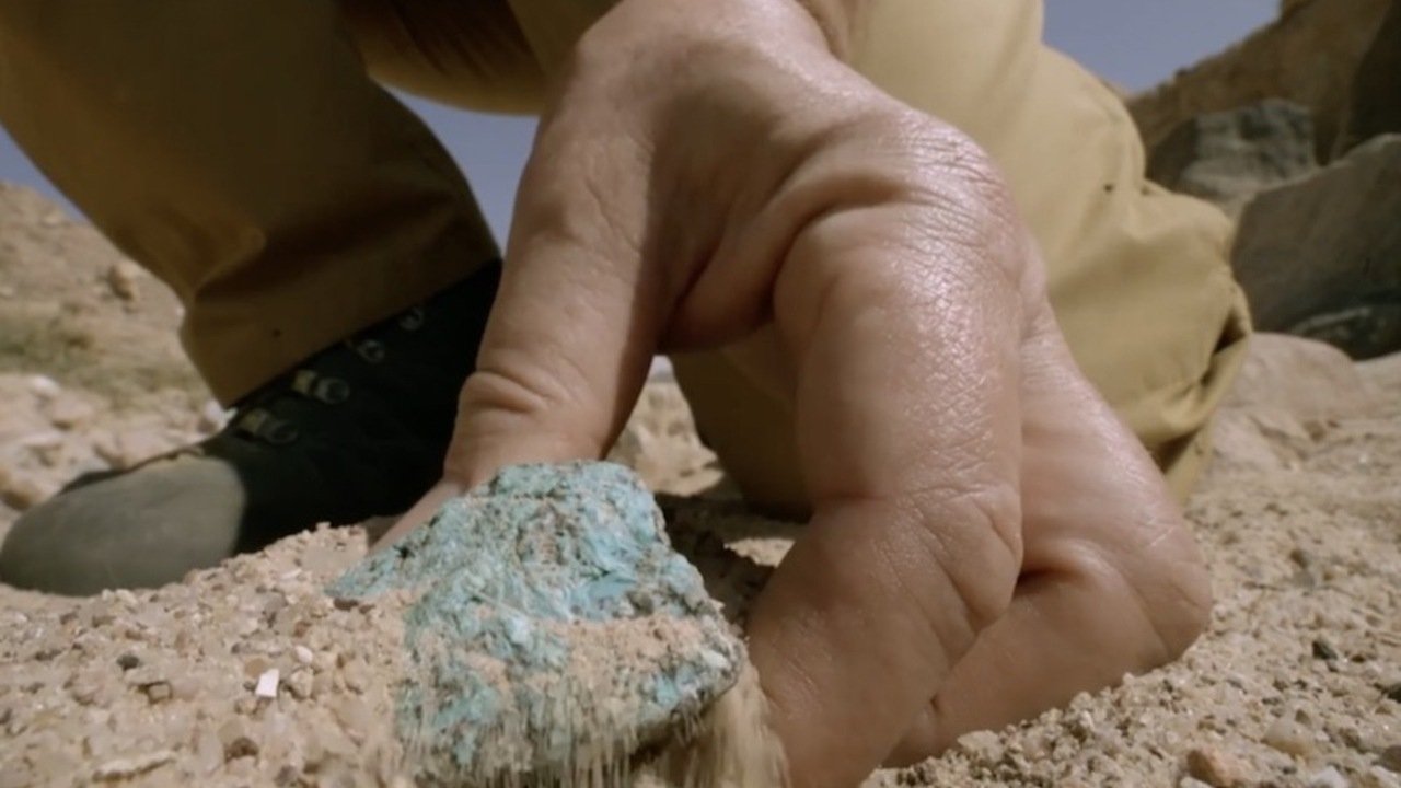 Backdrop for Ruée vers les métaux stratégiques : Les entrailles de la Terre