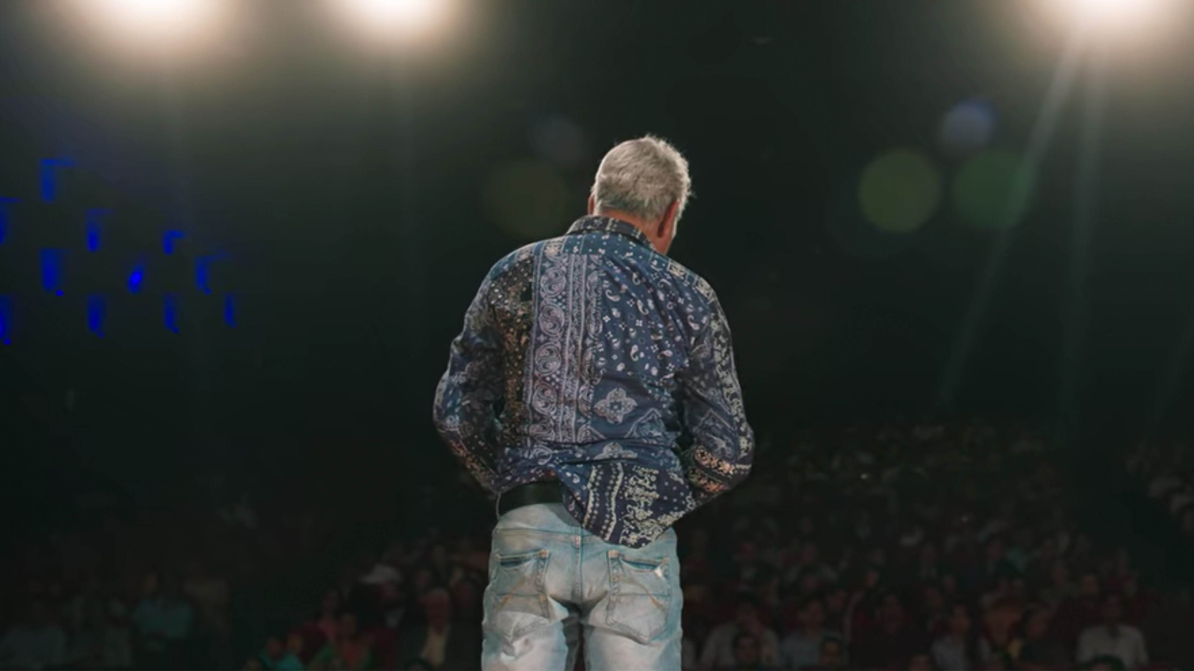 Backdrop for Kaamyaab