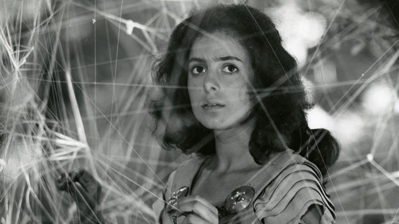 Backdrop for Karoliine's Silver Yarn