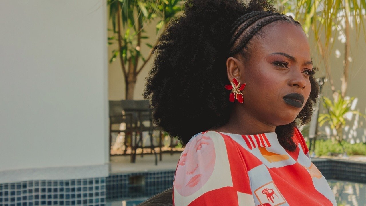 Backdrop for Sexta Black