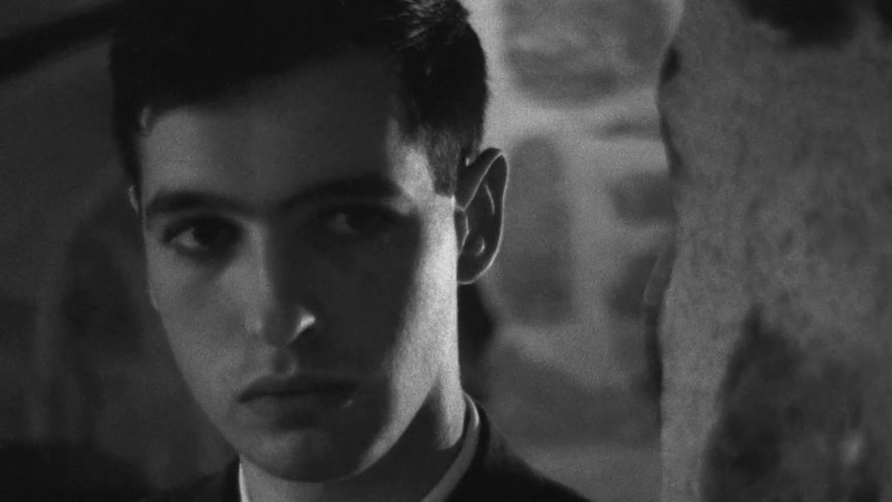 Backdrop for Jusqu'au cou