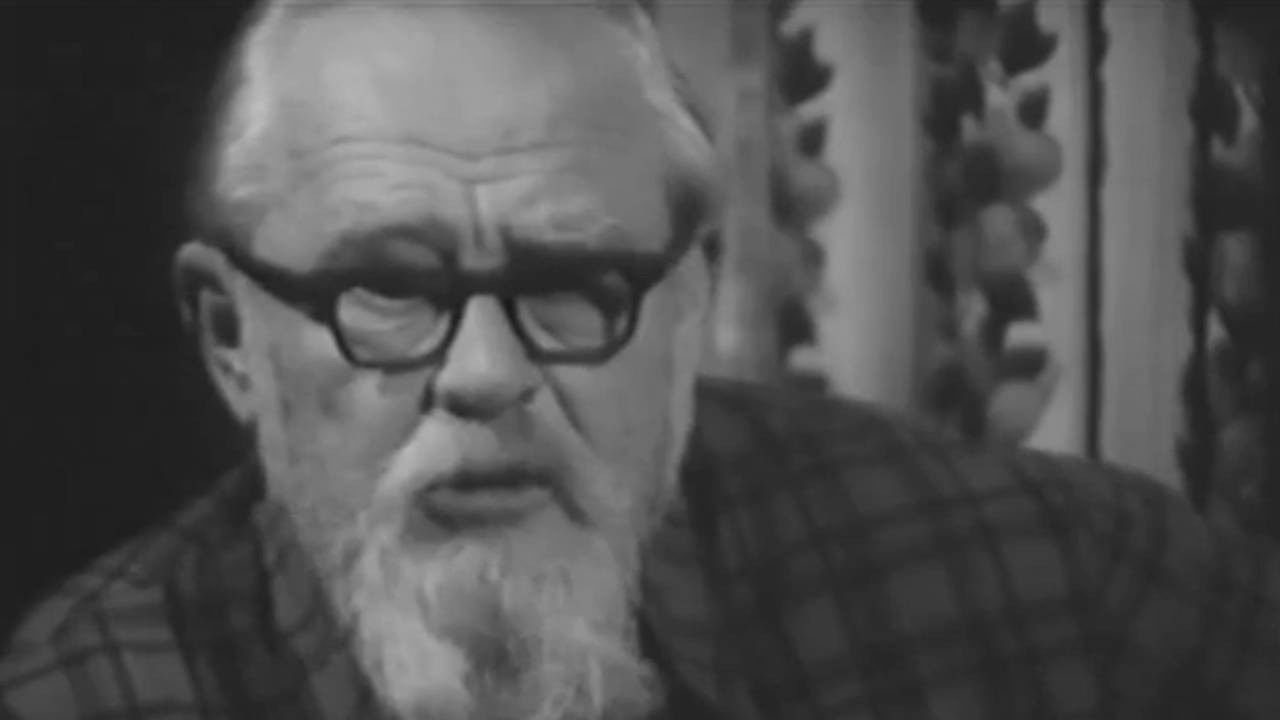 Backdrop for Distant and Close Skies