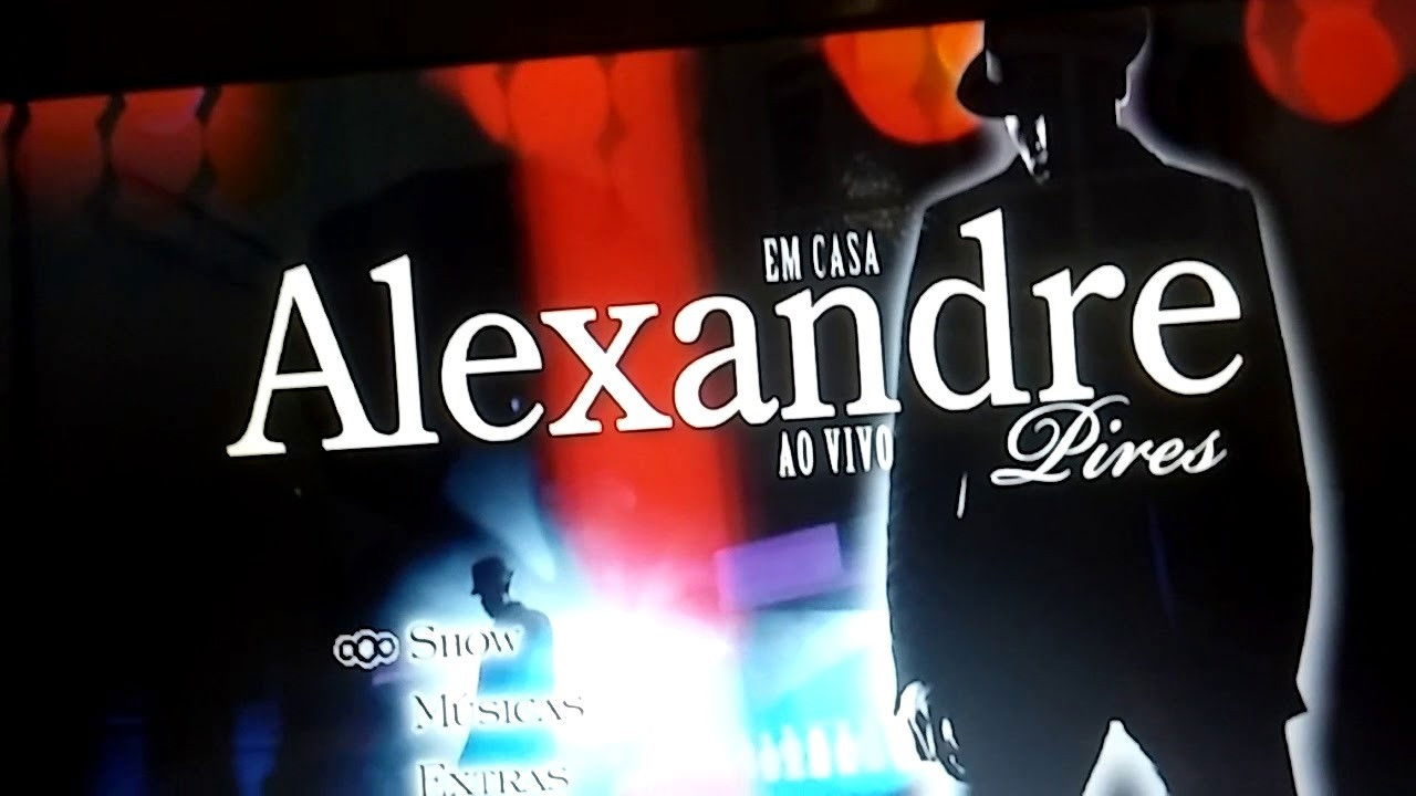 Backdrop for Alexandre Pires - Em Casa Ao Vivo