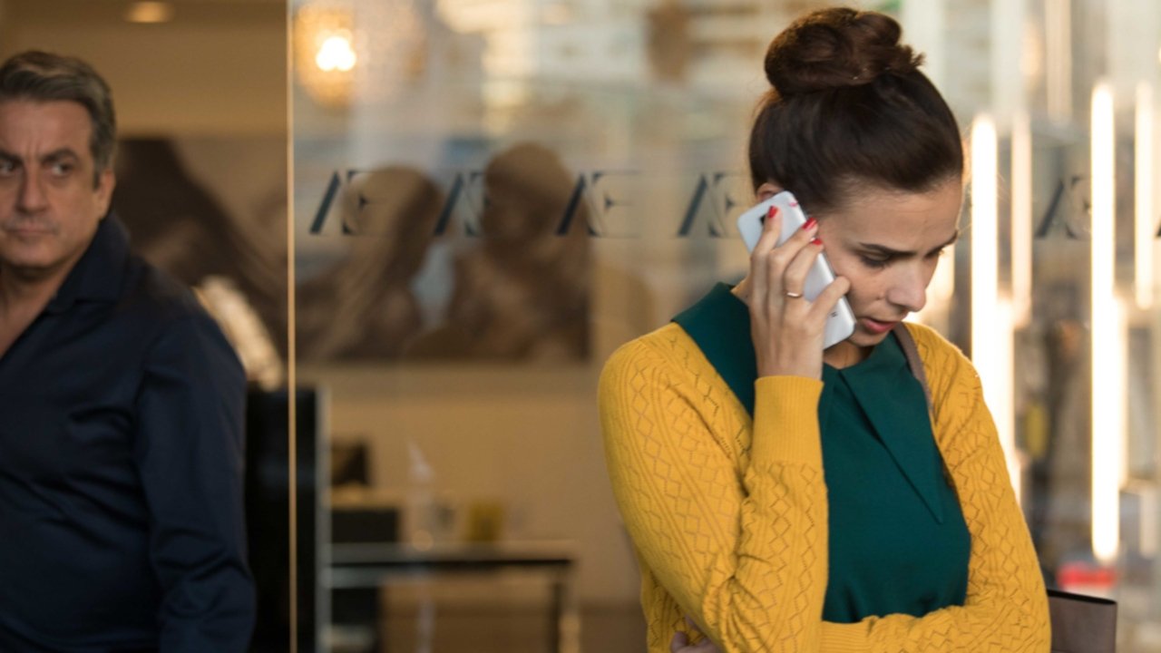 Backdrop for Working Woman