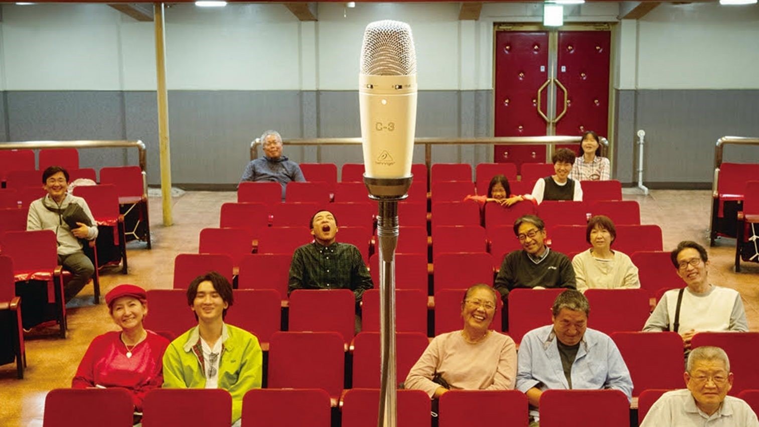 Backdrop for 漫才協会 THE MOVIE 舞台の上の懲りない面々