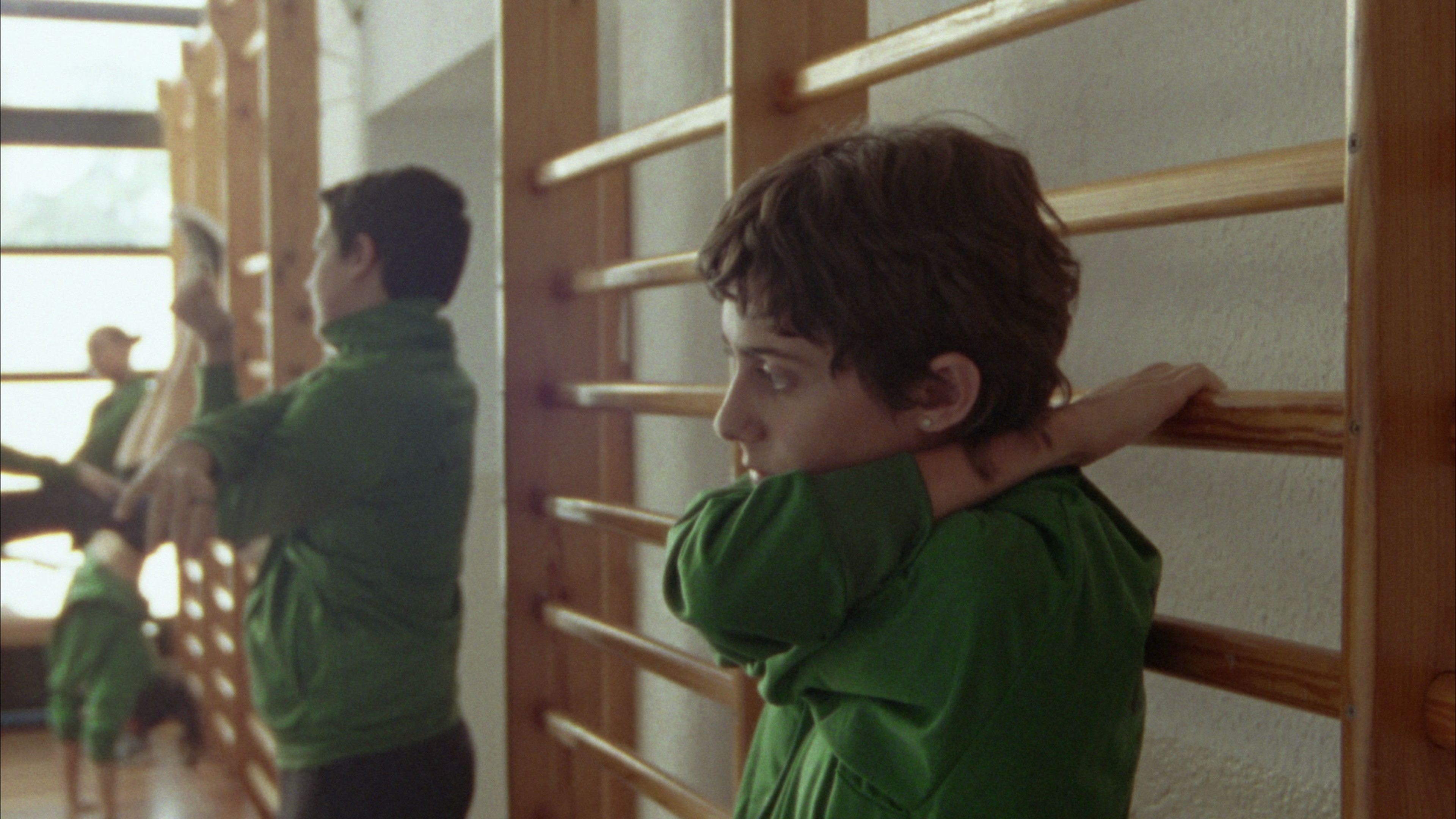 Backdrop for Esperar trenes