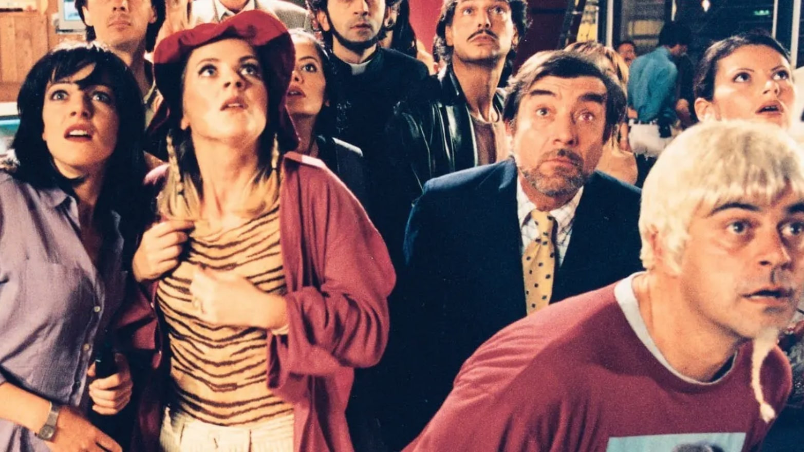 Backdrop for Tutti gli uomini del deficiente