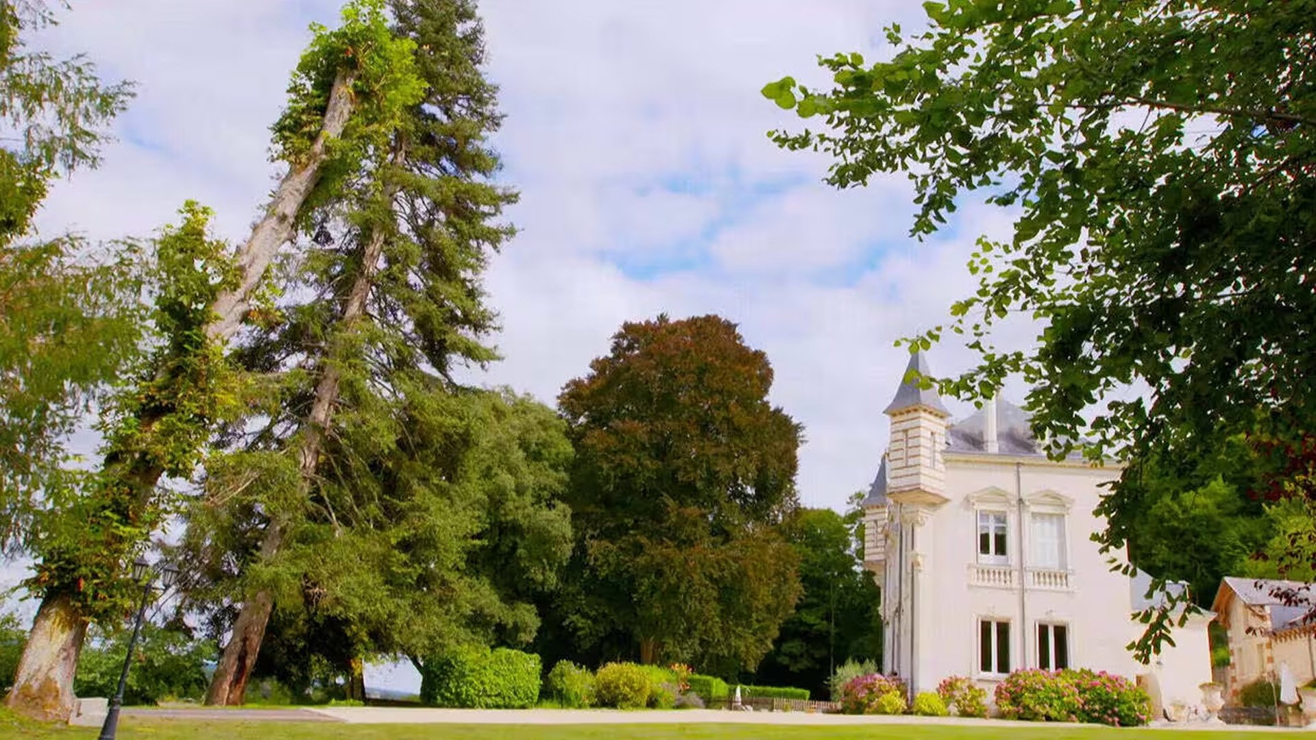 Backdrop for Escape to the Chateau DIY