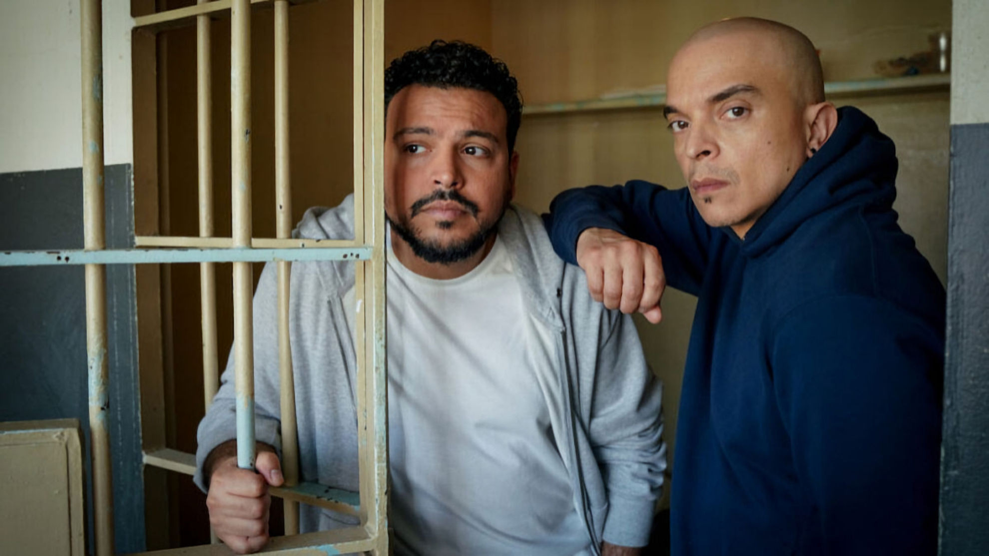 Backdrop for Double jeu