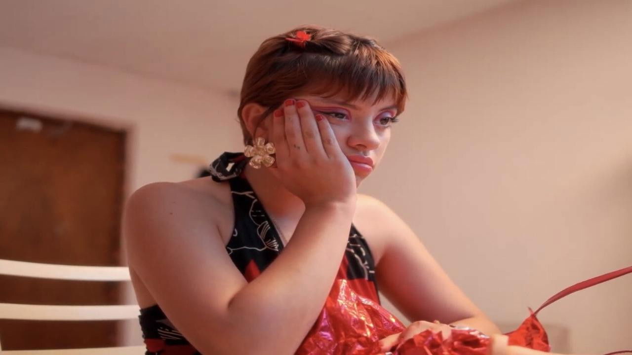 Backdrop for Anti-fábulas de amor, odio y otras desventuras. Parte I: La Felicidad es un Arma Caliente