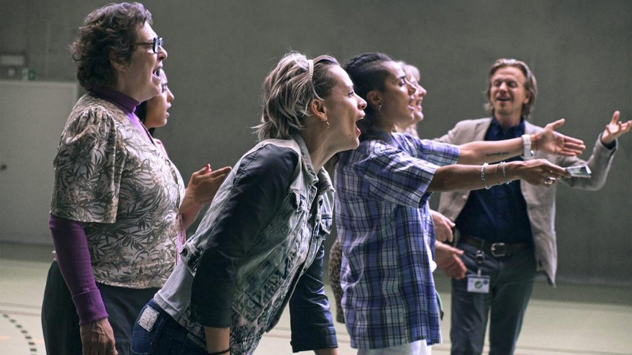 Backdrop for Singing Jailbirds